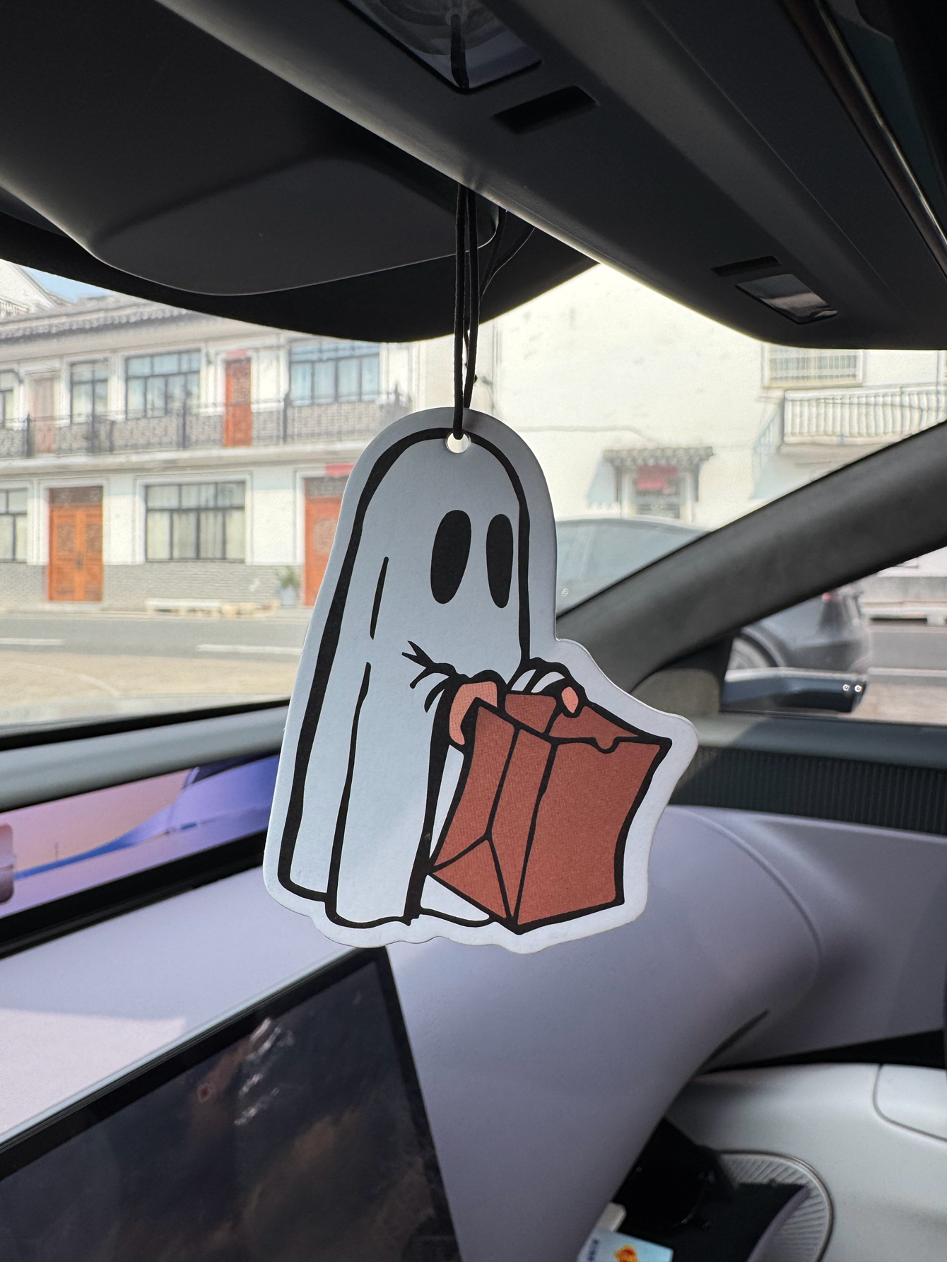 Bathroom Home Essentials Store - Ghost/Hilton Fresh Scent Five-Star Neutral Car